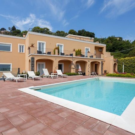 B&B Villa Etelka Aci Castello Esterno foto