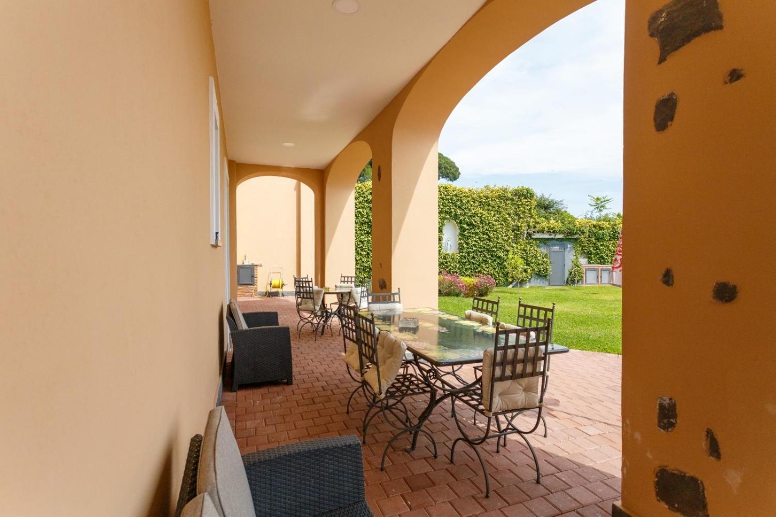 B&B Villa Etelka Aci Castello Esterno foto