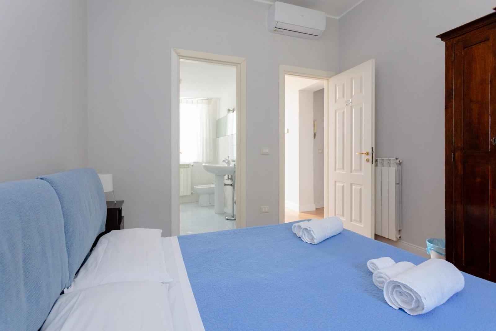 B&B Villa Etelka Aci Castello Esterno foto