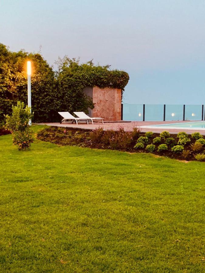 B&B Villa Etelka Aci Castello Esterno foto