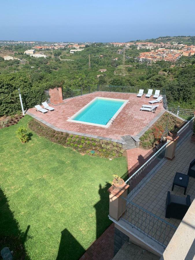 B&B Villa Etelka Aci Castello Esterno foto